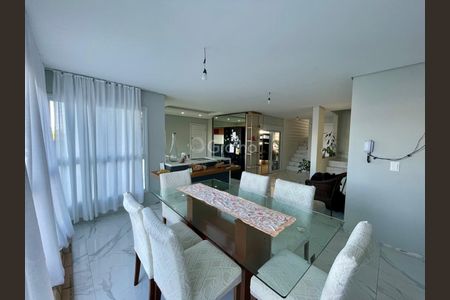 2_photo/952737ece7.f348c8852f19f3bd-ATLAS-ef3c545b-e86f-421f-b68a-ea79336cf532.jpg de casa à venda com 4 quartos, 348m² em Estreito, Florianópolis