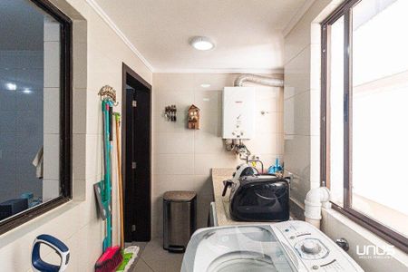 5_photo/952737ef31.dc4c3710a436727e-ATLAS-23f507f4-90b5-42c8-903d-e8892b3e5614.jpg de apartamento à venda com 3 quartos, 128m² em Estreito, Florianópolis