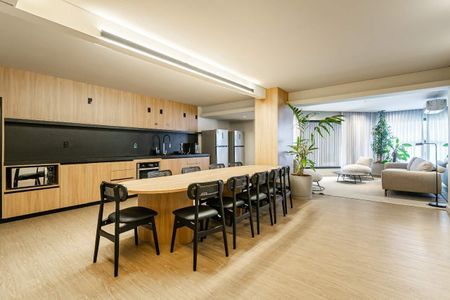 6_photo/952737f433.a4b5cbb5372928a6-ATLAS-335edb68-3328-4e20-ba60-4a7be8504f84.jpg de apartamento para alugar com 1 quarto, 42m² em Centro, Florianópolis