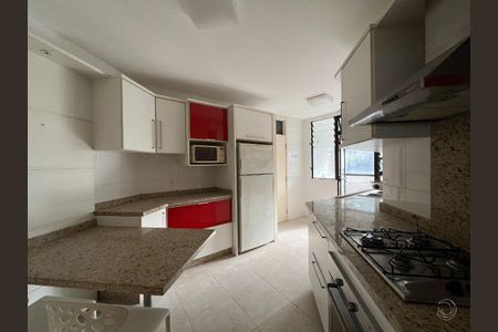 16_photo/952737f4e5.36bc8eb8a5e6dc84-ATLAS-a2f049ae-a8d8-4dc7-b512-cc0653bac264.jpg de apartamento à venda com 4 quartos, 160m² em Centro, Florianópolis