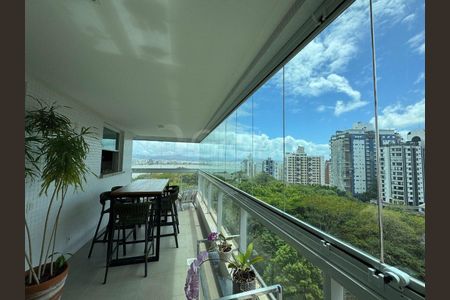 7_photo/952737f4e5.a9a8b3f808f721c5-ATLAS-d6f3d19a-4e90-4667-b1b7-d151fc25c5b7.jpg de apartamento à venda com 3 quartos, 168m² em Centro, Florianópolis