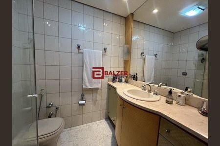 17_photo/952737f53d.ceff8192393c33de-ATLAS-3e4cde75-412f-44ba-94e8-6a6f54611ef2.jpg de apartamento à venda com 3 quartos, 167m² em Centro, Florianópolis