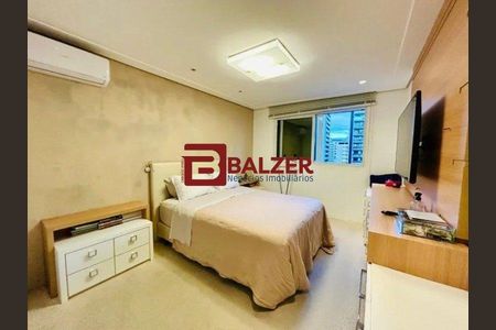 20_photo/952737f53d.ceff8192393c33de-ATLAS-44f2ec29-8ecf-42fe-ba15-1a4ba992b833.jpg de apartamento à venda com 3 quartos, 167m² em Centro, Florianópolis