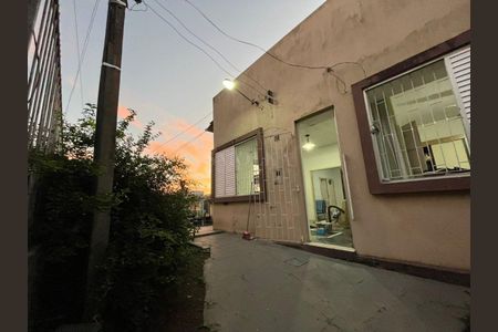 3_photo/952737f54d.c3f00cfadba54684-ATLAS-e2ae7f3a-37fc-46dd-9480-26d5ef4acdb5.jpg de casa à venda com 3 quartos, 111m² em Centro, Florianópolis