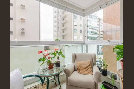 5_photo/952737f55d.bd3bba2fa6ac0dbd-ATLAS-16a5c70a-6aae-44b2-ba77-1b41a0dbe1ce.jpg de apartamento à venda com 2 quartos, 98m² em Centro, Florianópolis