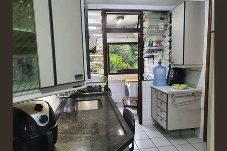 4_photo/952737f56b.4d5f998e3e6d7143-ATLAS-6cd253be-72d9-42e0-b874-21513ec9f212.jpg de apartamento à venda com 4 quartos, 160m² em Centro, Florianópolis