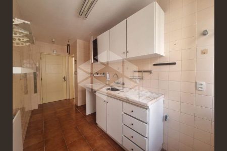 3_photo/952737f5cf.8563403f8a65f7a5-ATLAS-0c7b9902-6811-4dc1-a791-1b01cc4196b2.jpg de apartamento para alugar com 3 quartos, 97m² em Centro, Florianópolis