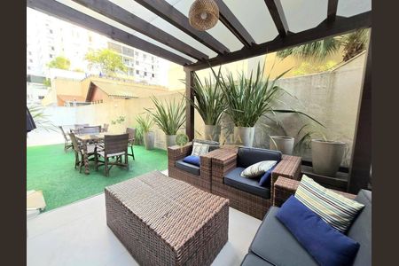 3_photo/952737f5db.e0fb681edd465a45-ATLAS-20095c08-6686-414e-aa52-ebeeba623c3f.jpg de apartamento à venda com 3 quartos, 210m² em Centro, Florianópolis