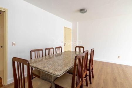 6_photo/952737f5e9.020adc05e958be51-ATLAS-4035adc6-e429-4b3f-a50c-8c8ea8e11d29.jpg de apartamento para alugar com 3 quartos, 96m² em Centro, Florianópolis