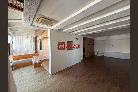 3_photo/952737f5eb.1168d7f35de77434-ATLAS-cf002aed-4e66-4807-b09a-8b71a90ca638.jpg de apartamento à venda com 2 quartos, 89m² em Centro, Florianópolis