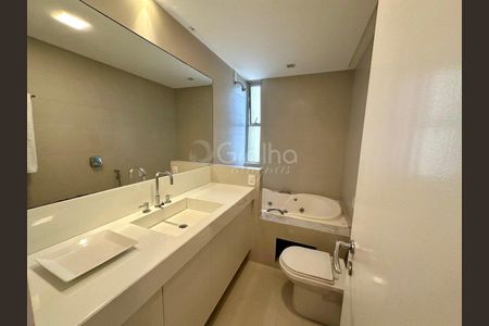 11_photo/952737f5ef.a3b2eacef08bf48f-ATLAS-911738d9-5676-4b13-bb1a-e8822bc9fb66.jpg de apartamento para alugar com 3 quartos, 104m² em Centro, Florianópolis