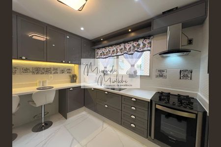 12_photo/952737f5f1.8d983f436c292bbf-ATLAS-8e2a3f83-7acd-426e-ae4c-b2b6232258ab.jpg de apartamento para alugar com 3 quartos, 127m² em Centro, Florianópolis