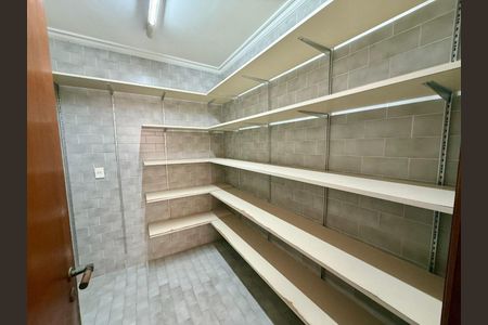 15_photo/952737f677.ac3b32f3884e407f-ATLAS-47b062a4-a37c-4bdd-8dbe-ee9b8fe66a86.jpg de apartamento à venda com 4 quartos, 400m² em Centro, Florianópolis