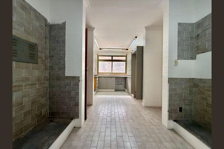 11_photo/952737f677.ac3b32f3884e407f-ATLAS-7ca20ecc-2956-48c8-b1ef-9af9dbe96e57.jpg de apartamento à venda com 4 quartos, 400m² em Centro, Florianópolis