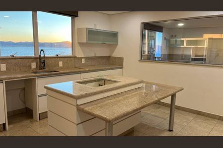 11_photo/9527380c4b.1fb2bac787684d79-ATLAS-2acdb320-ae8a-4d54-aa9b-2ad63ffbcab5.jpg de apartamento à venda com 4 quartos, 316m² em Agronômica, Florianópolis