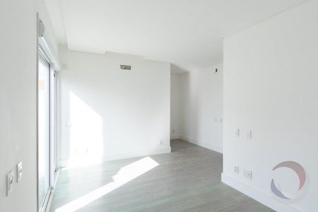 18_photo/9527380ccd.4fba66acb2ec953c-ATLAS-4dd723a0-b647-4529-b34e-e63302e7a1d1.jpg de apartamento à venda com 3 quartos, 373m² em Agronômica, Florianópolis