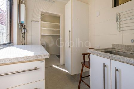 11_photo/9527380dc7.bcb6a27cae758d67-ATLAS-705232bc-b08b-4e85-9cc7-8743e3ed108d.jpg de apartamento à venda com 3 quartos, 277m² em Agronômica, Florianópolis