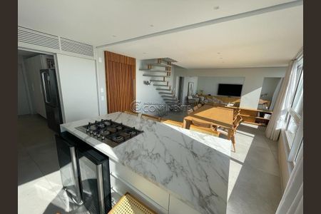 8_photo/95273810b3.d66d2f578f5bebef-ATLAS-417e71d5-135f-4f41-bc1e-6a7ed77fb01f.jpg de apartamento à venda com 3 quartos, 173m² em Centro, Florianópolis