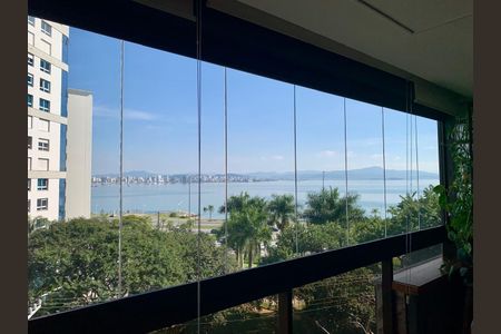 2_photo/952738117f.a7f964ddb4fa5e9d-ATLAS-af0d7f9f-33e6-4f5e-8def-9a92245e887c.jpg de apartamento à venda com 4 quartos, 236m² em Agronômica, Florianópolis