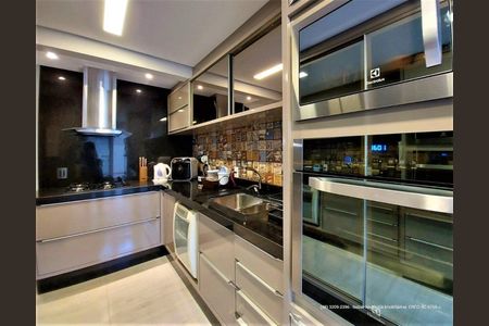 8_photo/952738122f.ceff8192393c33de-ATLAS-3d1aa67d-6f0d-4d9f-a87d-a58daaaf0b57.jpg de apartamento à venda com 3 quartos, 210m² em Centro, Florianópolis