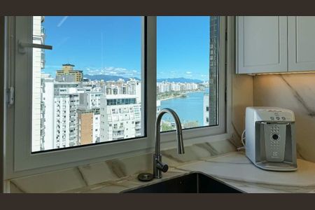 6_photo/9527381237.0c6a1a05ba264953-ATLAS-47ac194b-e1a8-4b05-90f3-d59bbb1b20ef.jpg de apartamento à venda com 3 quartos, 244m² em Agronômica, Florianópolis