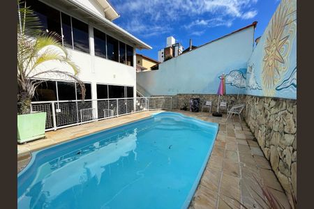 2_photo/952738129b.6d966f5fb5582f4e-ATLAS-1bfc9fd2-5f48-4906-aa65-8fe4f6617a39.jpg de casa à venda com 4 quartos, 205m² em Agronômica, Florianópolis