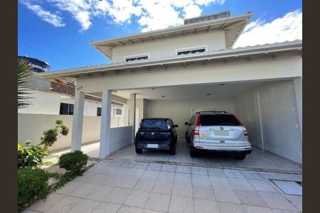 32_photo/952738129b.6d966f5fb5582f4e-ATLAS-54ebd552-c6e4-4cce-80a1-bd1ccdb4020f.jpg de casa à venda com 4 quartos, 205m² em Agronômica, Florianópolis