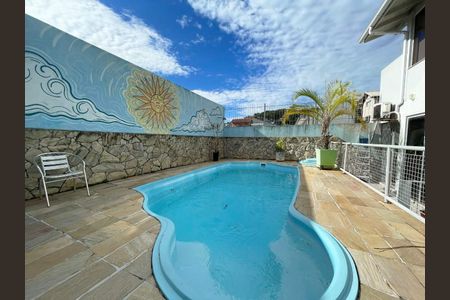 29_photo/952738129b.6d966f5fb5582f4e-ATLAS-8e689704-8606-4505-a266-d54e78aa7ec0.jpg de casa à venda com 4 quartos, 205m² em Agronômica, Florianópolis