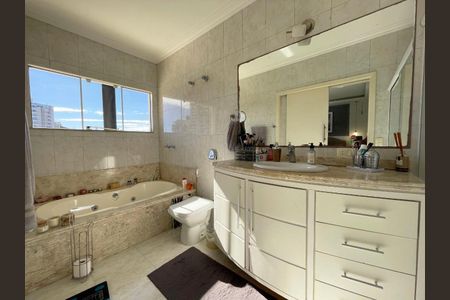 6_photo/952738129b.6d966f5fb5582f4e-ATLAS-a1332a9d-4e9e-4d7b-bf2d-f1ad94cd1a33.jpg de casa à venda com 4 quartos, 205m² em Agronômica, Florianópolis