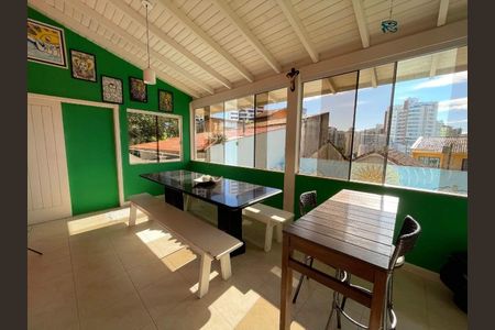 10_photo/952738129b.6d966f5fb5582f4e-ATLAS-cbd9c3fd-e65d-494e-9e74-73e5846145e6.jpg de casa à venda com 4 quartos, 205m² em Agronômica, Florianópolis