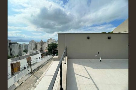 45_photo/952738137f.c51b07aed5bc23c4-ATLAS-9bb07f9d-b7d0-4a33-82a5-737a60fd98e7.jpg de casa à venda com 3 quartos, 236m² em Centro, Florianópolis