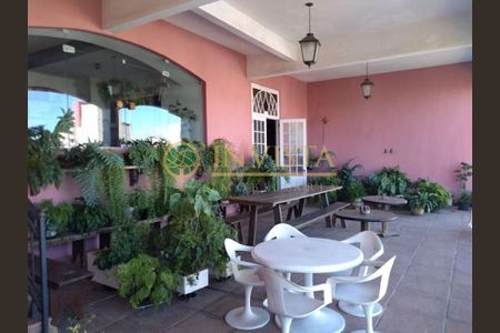 8_photo/9527381381.4f48e483d4bcdc3b-ATLAS-5e9b7d02-6d13-4490-af2b-dfc2618d52e4.jpg de casa à venda com 4 quartos, 536m² em Centro, Florianópolis