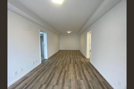 3_photo/95273813f7.4cea1a0b3f6bbd2f-ATLAS-28f3e6f9-02fe-420a-acaa-eece7fa7bd16.jpg de apartamento à venda com 3 quartos, 93m² em Centro, Florianópolis