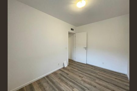 4_photo/95273813f7.4cea1a0b3f6bbd2f-ATLAS-2e2983dd-3254-4d20-b51d-1fde2d64b9bb.jpg de apartamento à venda com 3 quartos, 93m² em Centro, Florianópolis