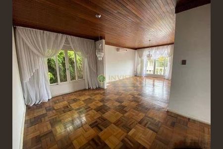 4_photo/9527381491.04f4efb4ec0e2ec3-ATLAS-3b32175f-d81b-41f5-a5f2-3ec37b7bf766.jpg de casa à venda com 4 quartos, 175m² em Centro, Florianópolis