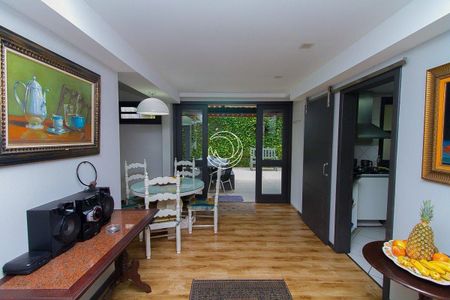 21_photo/95273814a5.faecce82d0fac38b-ATLAS-6f67d1df-409b-45d8-ad5b-7ee579b32b0f.jpg de casa à venda com 5 quartos, 298m² em Centro, Florianópolis