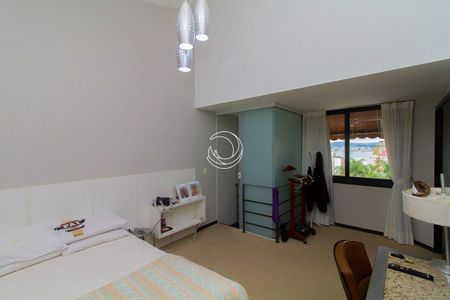 45_photo/95273814a5.faecce82d0fac38b-ATLAS-e4a98a36-11dc-4d86-8a97-8e6240247687.jpg de casa à venda com 5 quartos, 298m² em Centro, Florianópolis