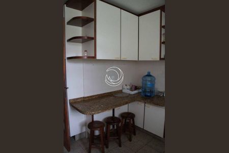 14_photo/95273814b9.7b14635dc7f45449-ATLAS-c6f3abfa-e6e2-4923-99d5-4de835e6b0db.jpg de casa à venda com 4 quartos, 350m² em Centro, Florianópolis