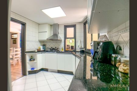 10_photo/95273814b9.9803aeba41cbaf1e-ATLAS-de705de9-07e8-4e6a-8bfa-9763d2943448.jpg de casa à venda com 4 quartos, 390m² em Centro, Florianópolis