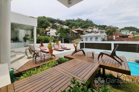 2_photo/95273814bd.491a58713d1e5de3-ATLAS-e346bcca-03b6-4ed8-ab0c-fa8d89ca7eb8.jpg de casa à venda com 8 quartos, 342m² em Centro, Florianópolis
