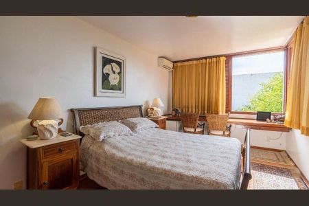 23_photo/95273814c1.527d2e055a247cfd-ATLAS-b1fa0228-ce7a-4e65-86f4-4c2e27b8e32a.jpg de casa à venda com 4 quartos, 361m² em Centro, Florianópolis