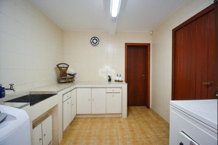 1_photo/95273814c1.527d2e055a247cfd-ATLAS-f44d9fd2-e054-4a26-a7bf-b0dfd40f7087.jpg de casa à venda com 4 quartos, 368m² em Centro, Florianópolis