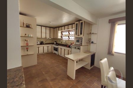 3_photo/95273814c3.e8818d4a5c5dde9d-ATLAS-df237293-dbc9-4d8b-a0c4-9d328d83df92.jpg de casa à venda com 6 quartos, 412m² em Centro, Florianópolis