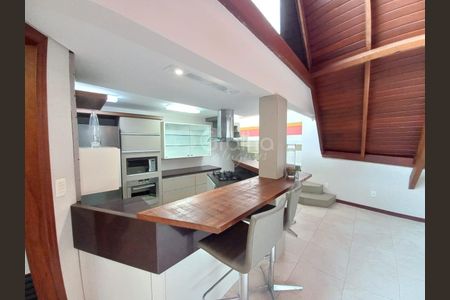 10_photo/9527381507.96e81d73ac213d8c-ATLAS-524b8046-de3e-4ea2-a4a6-de22bf963c3b.jpg de casa para alugar com 2 quartos, 300m² em Centro, Florianópolis