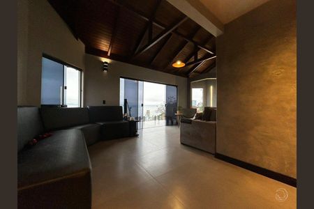 5_photo/9527381559.df8ad18b6ea2b8cf-ATLAS-4ad24723-1ae5-4b95-bdc5-dfc8d273e857.jpg de casa à venda com 2 quartos, 168m² em Centro, Florianópolis