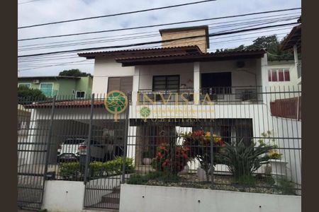 2_photo/95273815a1.df2406aa61ba3211-ATLAS-e99afc0e-93d9-445f-945d-4276168a58e4.jpg de casa à venda com 4 quartos, 197m² em Centro, Florianópolis