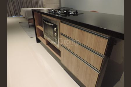 6_photo/95273815e5.6a80aaa541853ea3-ATLAS-1d4e538f-a07e-46ca-b94f-508c53a85f9b.jpg de apartamento para alugar com 1 quarto, 53m² em Centro, Florianópolis