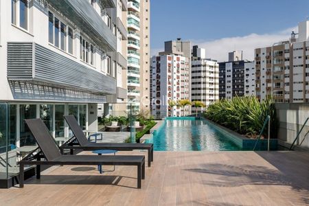 10_photo/95273815e5.ad01e445b9d4ce31-ATLAS-de2fabb7-6fd3-48ab-b766-4abfafa8ba85.jpg de kitnet/studio à venda com 1 quarto, 46m² em Centro, Florianópolis