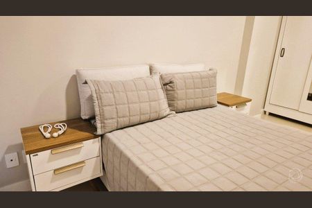 17_photo/95273815ef.7b7ea7589ce02450-ATLAS-1e42b1ca-cdf2-4f3a-a7fd-64ff907a81f8.jpg de apartamento à venda com 2 quartos, 75m² em Centro, Florianópolis