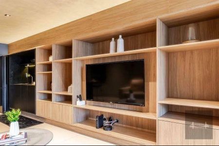 2_photo/95273815f7.6a8eeeb5f47b25df-ATLAS-60492422-a776-4792-9abd-aeca6020d9de.jpg de kitnet/studio à venda com 1 quarto, 61m² em Centro, Florianópolis